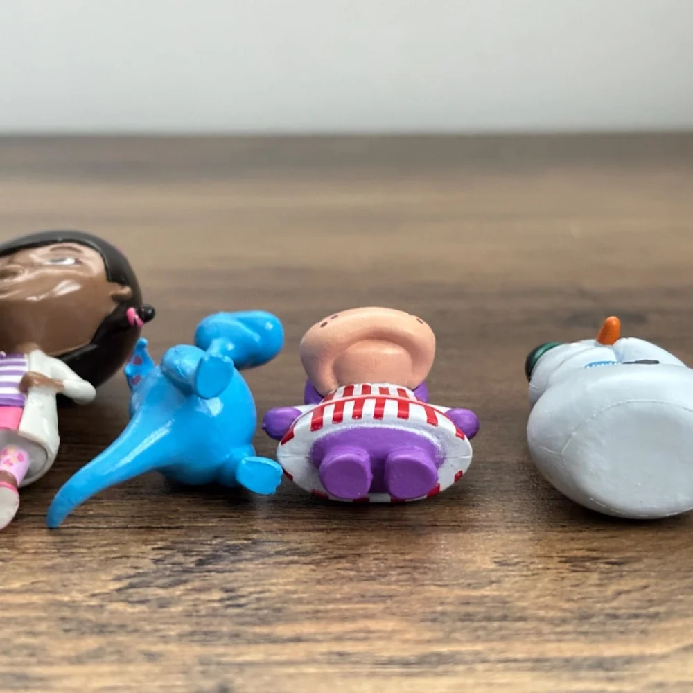 DISNEY Jr Toy Figures DOC MCSTUFFINS Stuffy Chilly Hallie SET of 4 Cake Toppers
